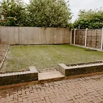 Badger Lane - 3 Bedroom House, Parking And Garden! Дом отдыха